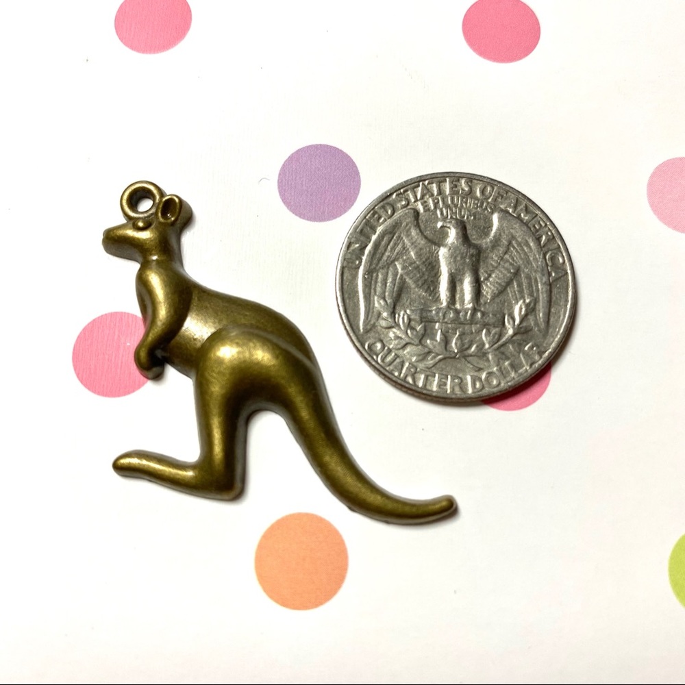 Kangaroo Pendant Charm, Antique Bronze Tone, DIY Craft Jewelry